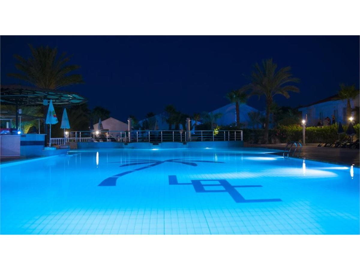 Long Beach Villas Famagusta  Bagian luar foto